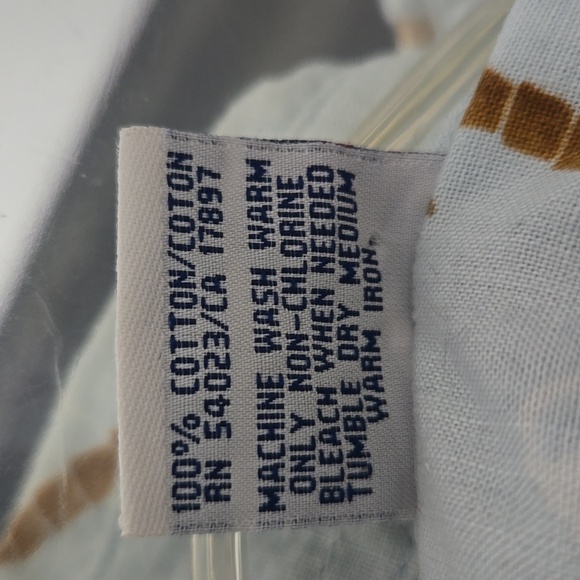 Old Navy tropical short sleeve shirt - Picture 5 of 9